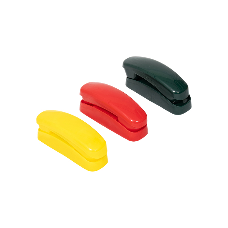 Telefone simulado para playground de madeira ao ar livre