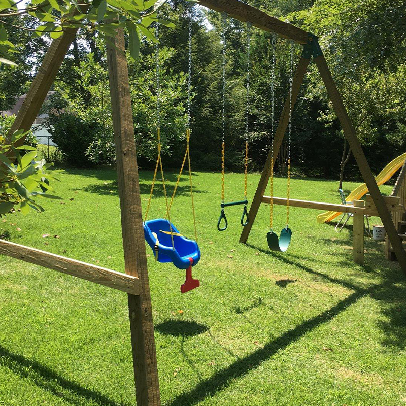 Trapézio de balanço infantil com corrente de ferro verde floresta